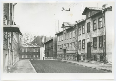 Tisleri tänava algus, vaade Ravi tänava poole.  duplicate photo