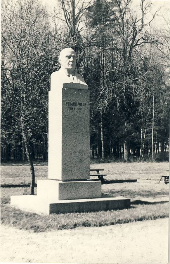 Eduard Vilde Memory Step in Muuga Park