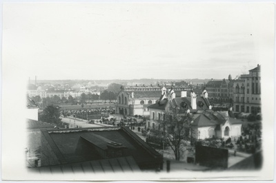 Tallinn. Vaade Uuele turule ja turu kaubamajale Pärnu mnt. poolt  duplicate photo