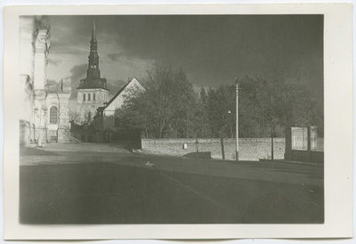 Tallinn. Vaade Toompealt Al. Nevski katedraali juurest Niguliste kiriku suunas  duplicate photo