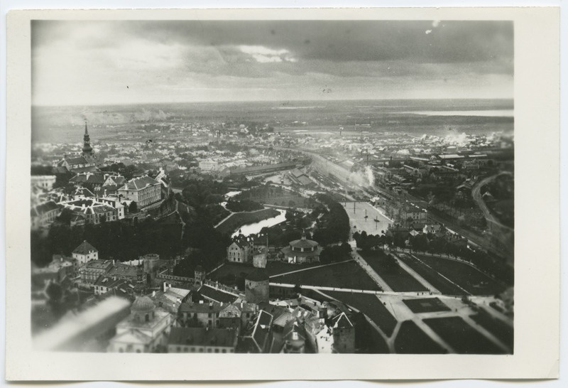 Tallinn. Õhufoto Tallinnast. Vaade Näituse platsile ja Balti jaama ümbrusele