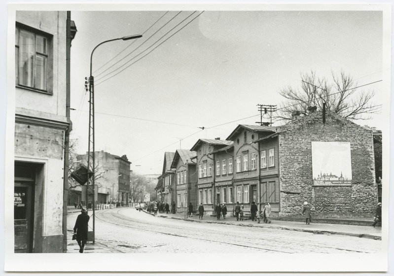 Tallinn. Vaade Kreutzwaldi t nurgalt Tartu mnt