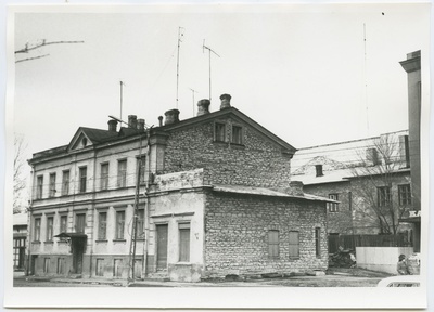 Tallinn. Kahekordne kivimaja Tartu mnt 37  duplicate photo