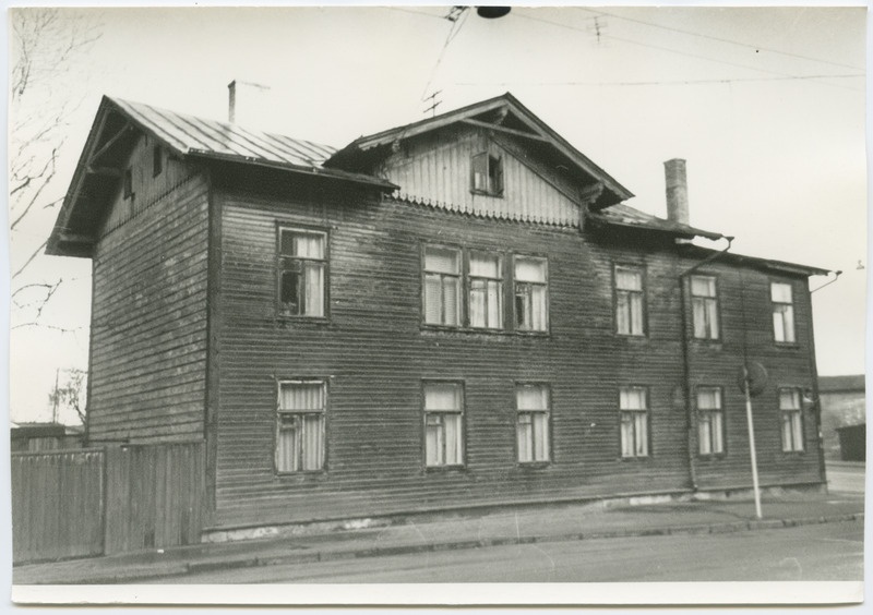 Tallinn. Kahekordne puumaja Gogoli 11