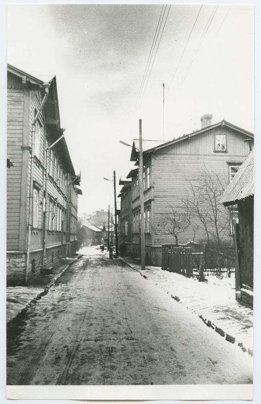 Tallinn. Uus-Tatari t. vaade Kingissepa t. suunas; vasakul maja nr. 4, paremal nr. 9