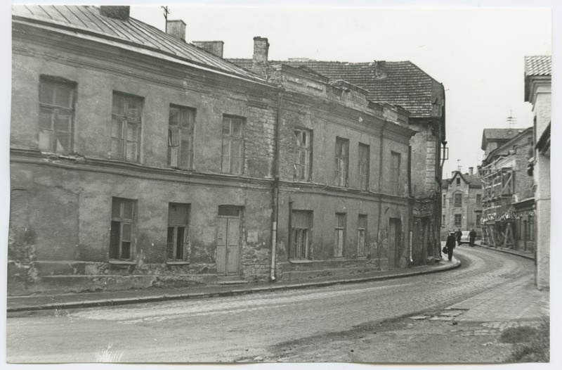 Kahekordne kivimaja, Uus tänav 34.