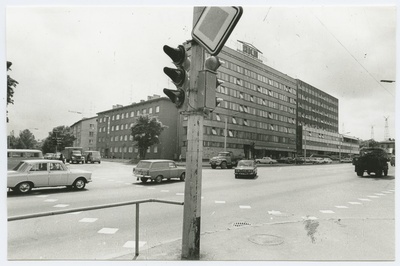 Vaade Kingissepa ja Peeter Süda tänava ristmikule.  duplicate photo