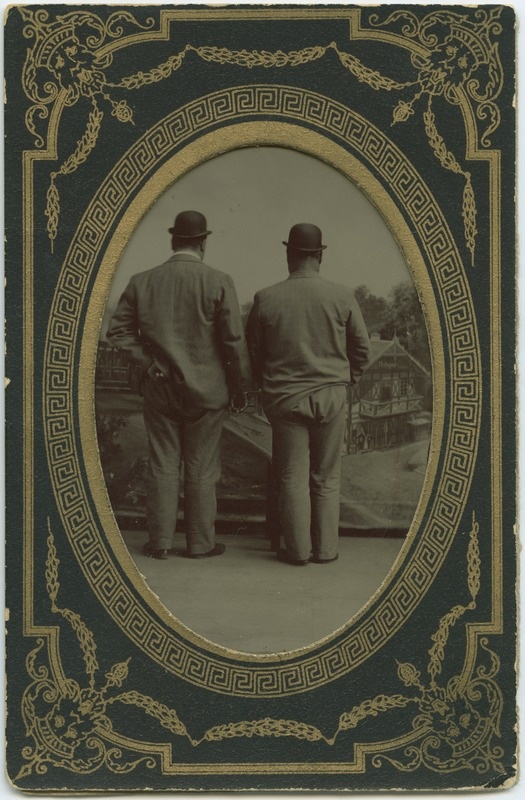 Ferrotüüp pappraamistuses