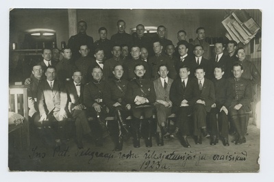 Grupipilt  duplicate photo