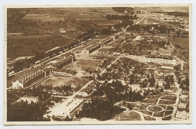 Tallinn. Aerofoto. Vaade Tondi ja Järve rohelisele alale. Tondi kasarmud  duplicate photo