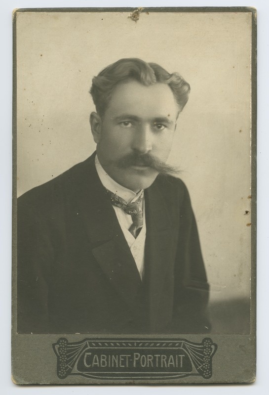 Fotograaf Johannes Seili autoportree.