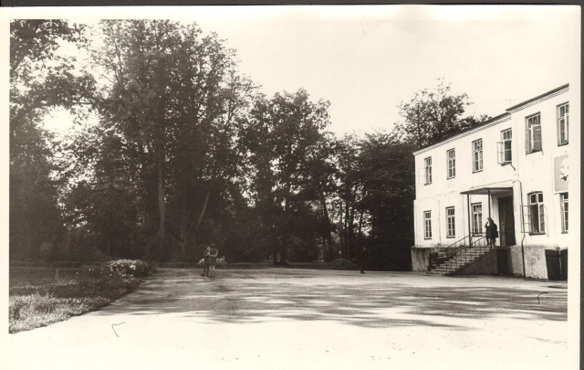 Photo, Volta Türi-Allik's office building in 1973.
