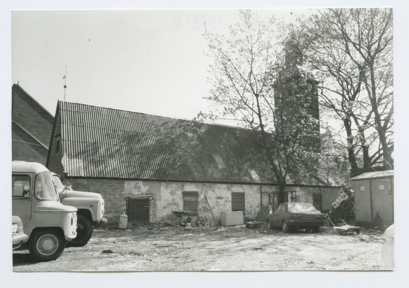 Püha Ristija Johannese kiriku vaade lõunast.