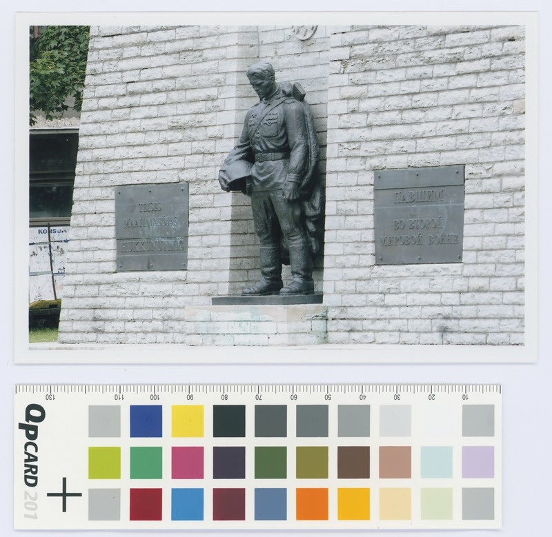 Tallinn, Tõnismäe monument "Teises Maailmasõjas hukkunutele"