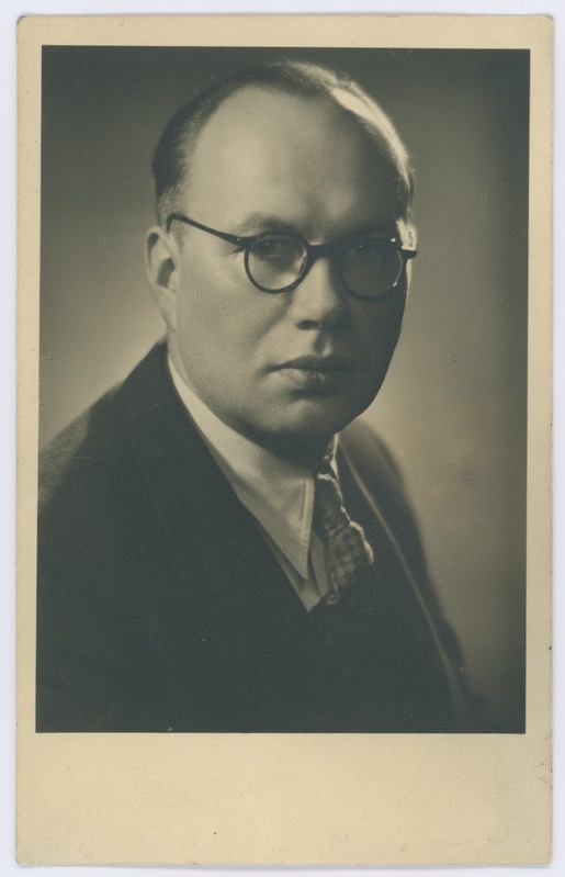 Hans Soosaare portree kunstvalguses