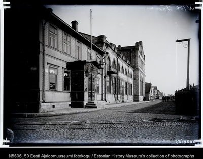 Karskusseltsi "Võitleja" hoone (1908) Joala tänaval.  similar photo