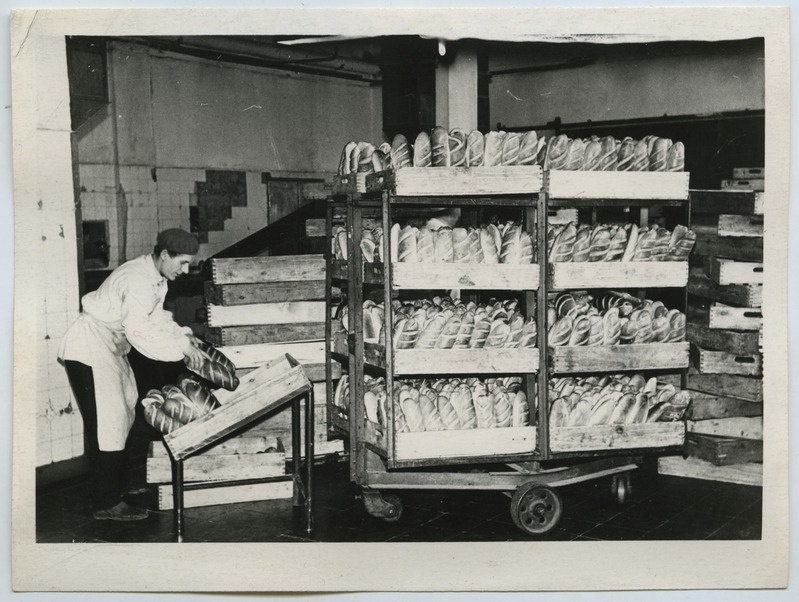 Leivatehas nr. 2, ekspeditsioon.