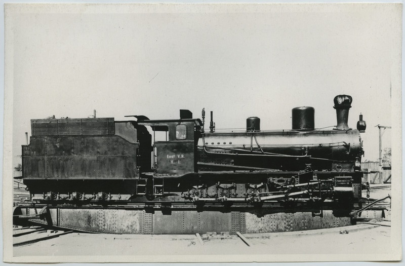 Kitsarööpmeline auruvedur, seeria K, pildistatud umbes 1935. aastal.