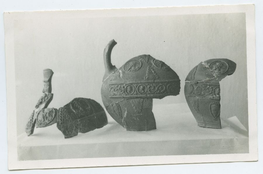 Kolme savinõu osad Pirita kloostrist.