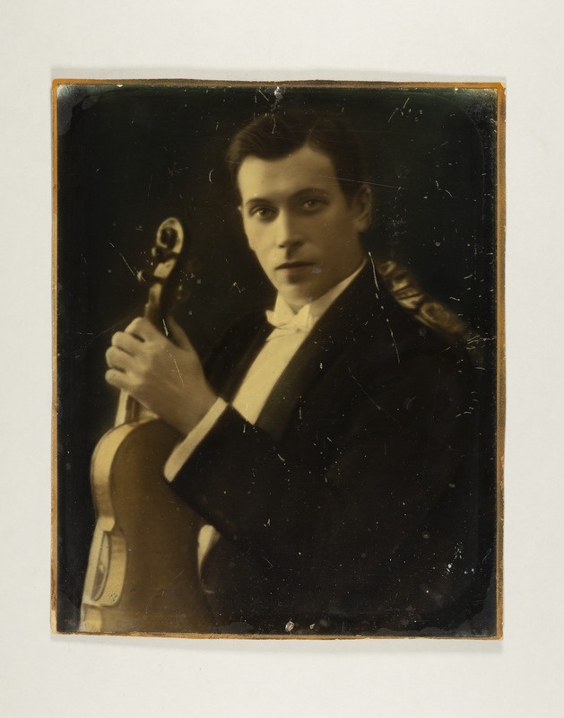 Aleksander Õunapuu portree