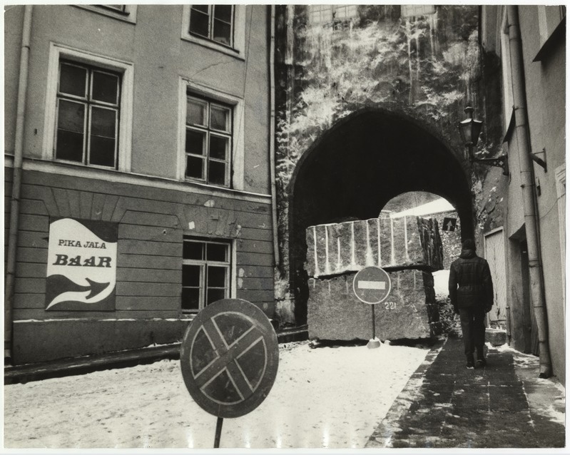 Tallinn. Barrikaadid Pika jala ees 1991 jaanuar