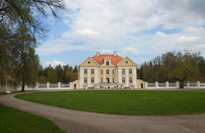 Main building of Palmse Manor rephoto
