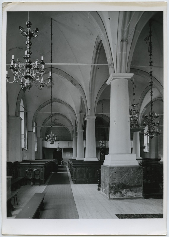 Narva, Toomkiriku sisevaade.