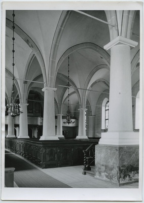 Narva, Toomkiriku sisevaade.  duplicate photo