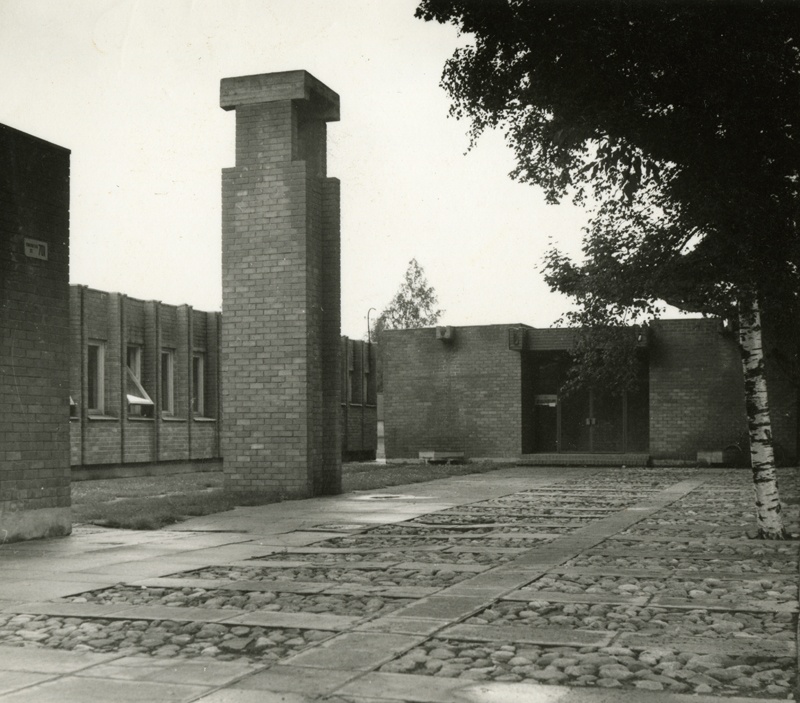 Tihemetsa shopping centre, view of the canteen. Architect Ado Eigi, the design. Tiit Masso