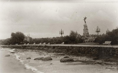 Photo postcard - memory mark Russalka, Tallinn ~ 1928  duplicate photo