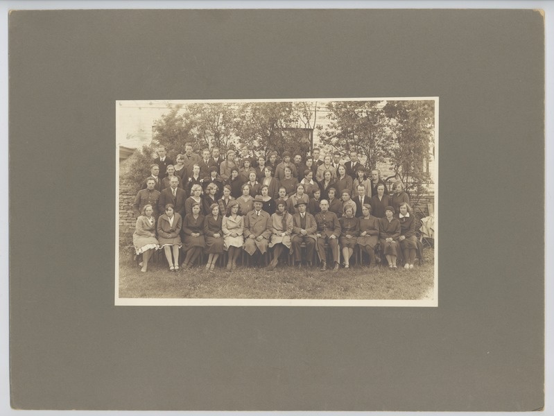 Paldiski Ühisgümnaasiumi VII lennu õpilased ja õpetajad 1931.a.