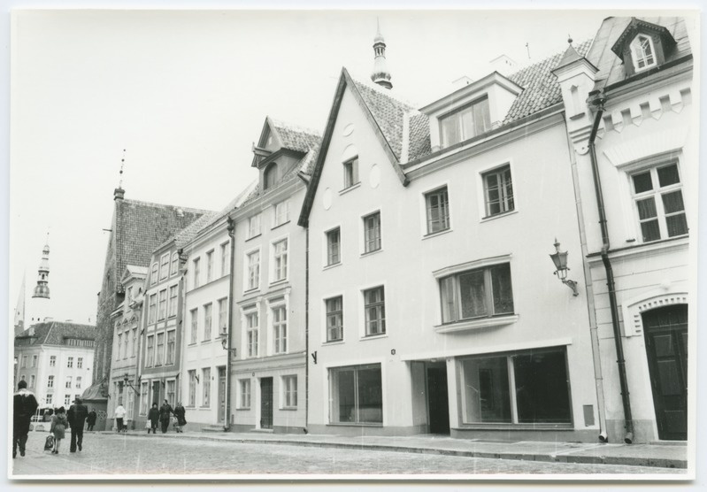 Hooned Kullassepa t. 9, 11