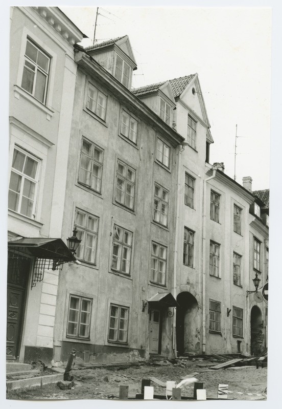 Tallinn. Toom-Kooli tn 3 ja 5 majad