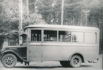 Photo. Bus. O.einbergi GMC. His three buses were located in Rist and in 1935. You went to OÜ "Motor" (no. 65-67).  duplicate photo
