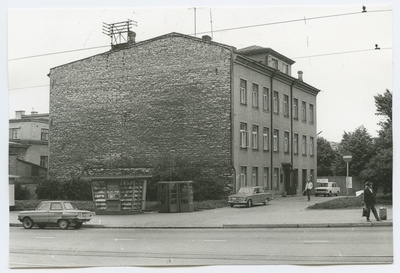 Pärnu maantee 41 kolmekordne kivihoone.  duplicate photo