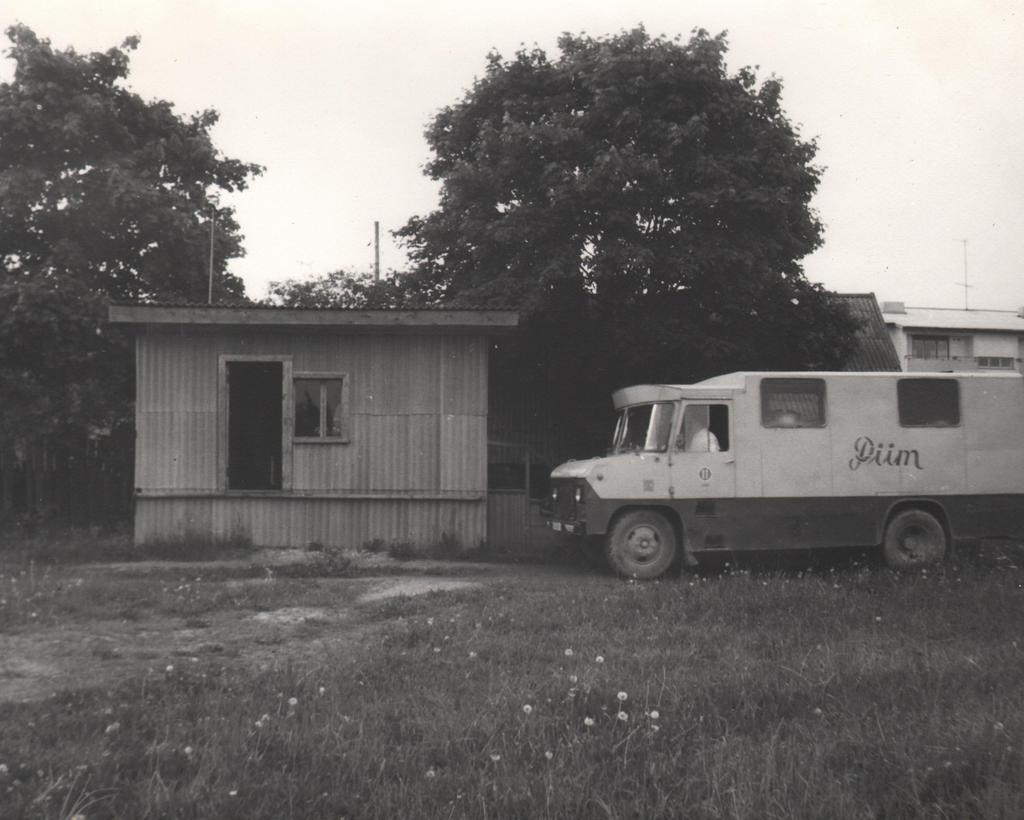 Milk reception bus in Saaremaa