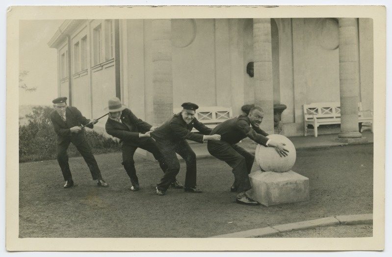 Poseeritud naljapilt