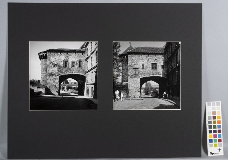 "55-aastat hiljem" Tallinn. Suur Rannavärava eesvärav. Raamitud foto. Refotograafia.