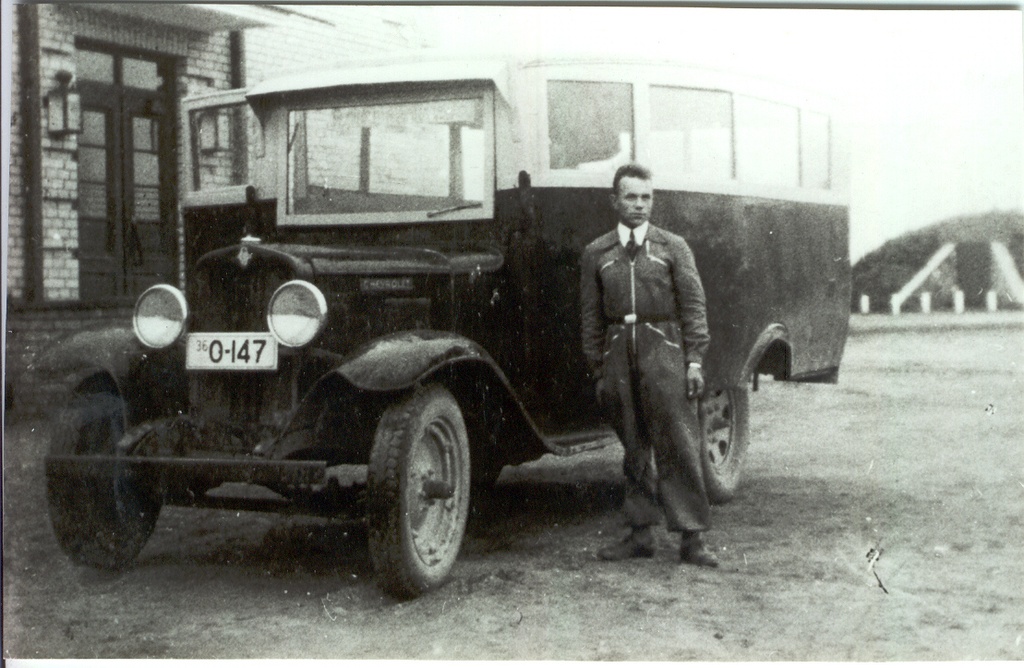 Photo (negative) Car Bus Chevrolet 0-147 1936.