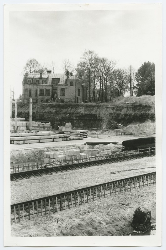 Raamatukogu ehitamine Tõnismäel