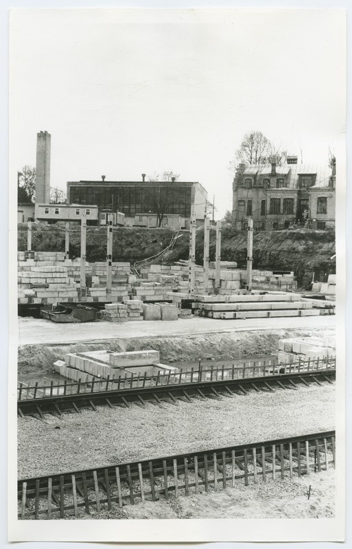 Raamatukogu ehitamine Tõnismäel