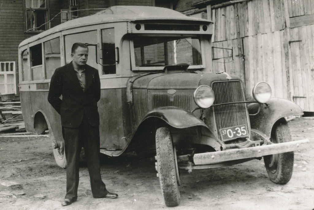 Photo (negative)Valter Rosenberg bus Ford V8 0-35 1937.  Verioral, next to the bus driver Aleksander Writer.