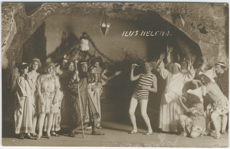 Teater "Estonia" lavastus "Ilus Helena"