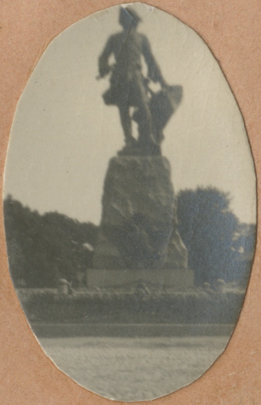 Joh. Mülberi album1: Peeter Suure monument Tallinnas