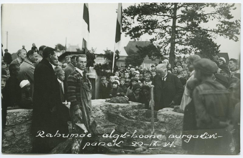 Tallinn, Nõmme. Rahumäe algkooli nurgakivi panek 1934. aastal.
