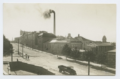 Tselluloosi vabriku hooned Tartu maanteel.  duplicate photo