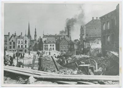 Tallinn, Harju tänava taastamine, vaade Raekoja suunas.  duplicate photo