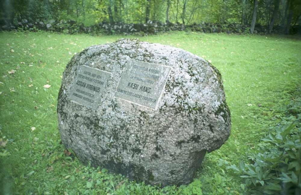 Memorial stone for the public lighter Adrian Virginius and the first Estonian poet Käsu Hansu in Puhja Church