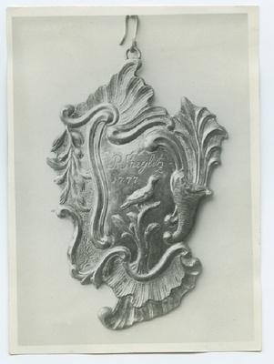 Hõbedast rippsilt tekstiga: "P.Stieglitz 1777".  duplicate photo