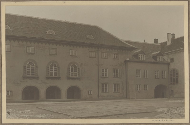 Riigikogu hoone